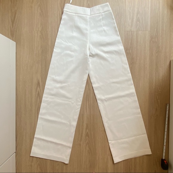 Blaque Label Off-White Textured Wide Leg Trousers - Picture 9 of 9